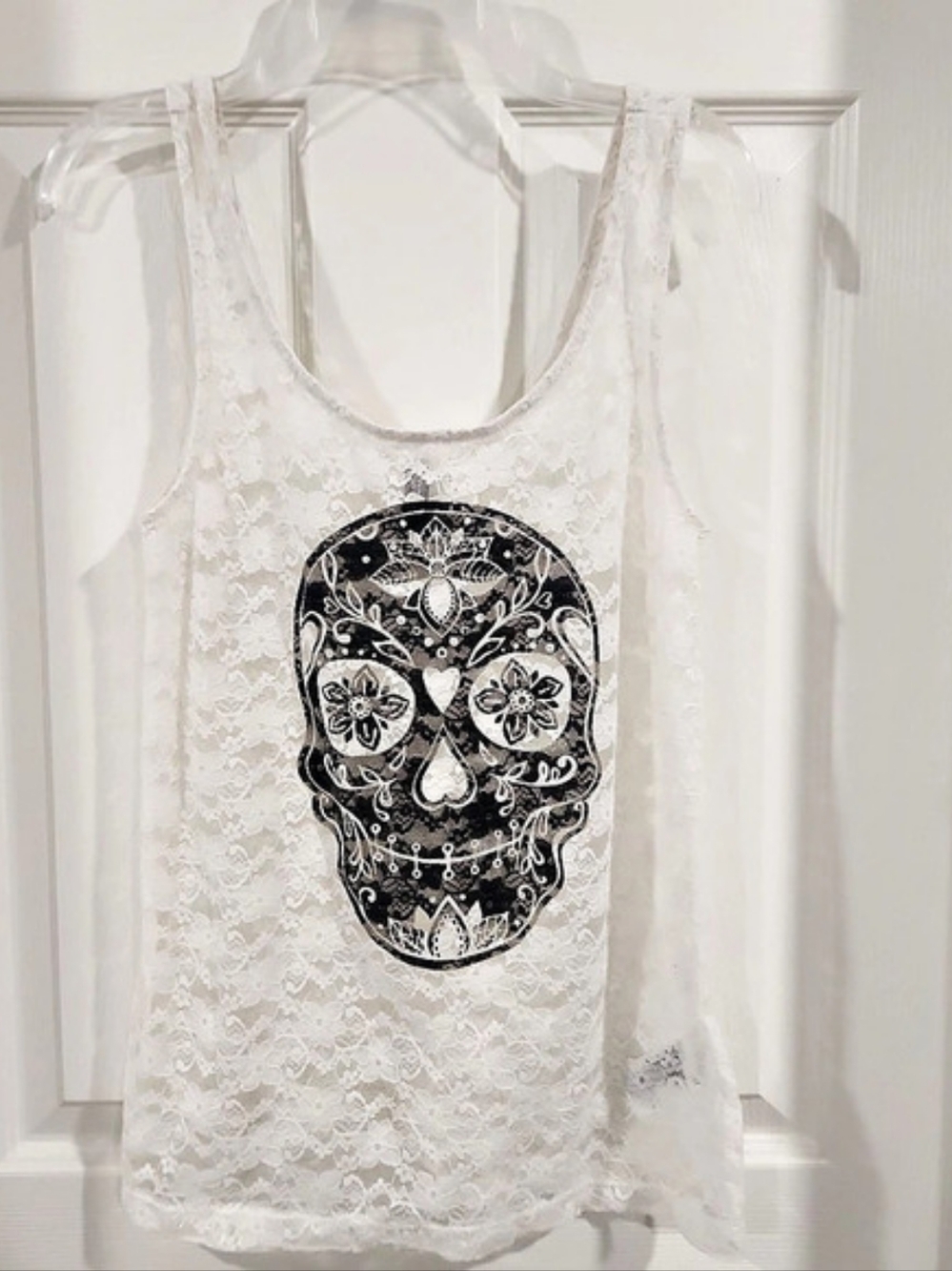 Divided H&M White Lace Sugar Skull Tank Top Size 4 Sheer Graphic Sleeveless EUC